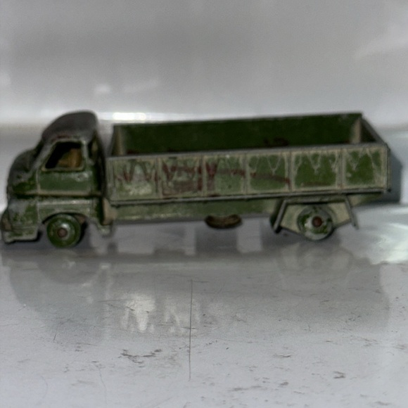 Dinky Toys 3 Ton Army Wagon (No. 621) - all in "as is" condition - Picture 2 of 7